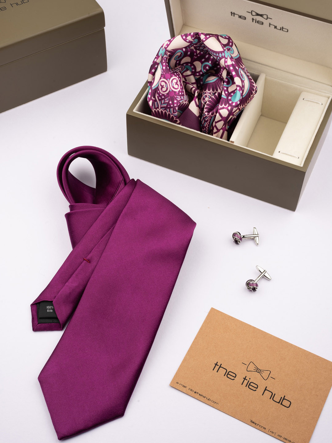 

The Tie Hub Printed Neck Tie With Pocket Square & Cufflink Accessory Gift Set, Purple