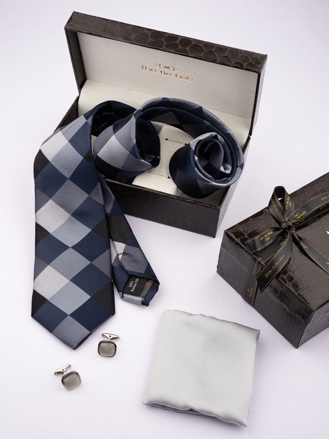 

The Tie Hub Men Printed Accessory Gift Set, Grey