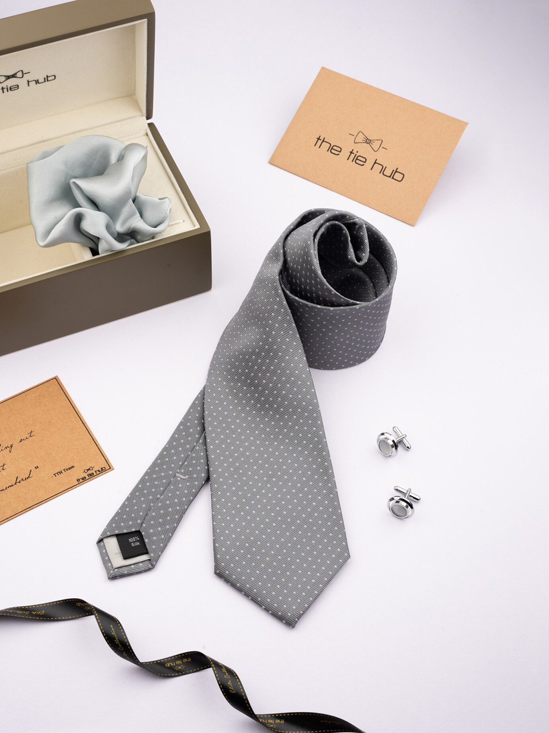 

The Tie Hub Men Printed Accessory Gift Set, Grey