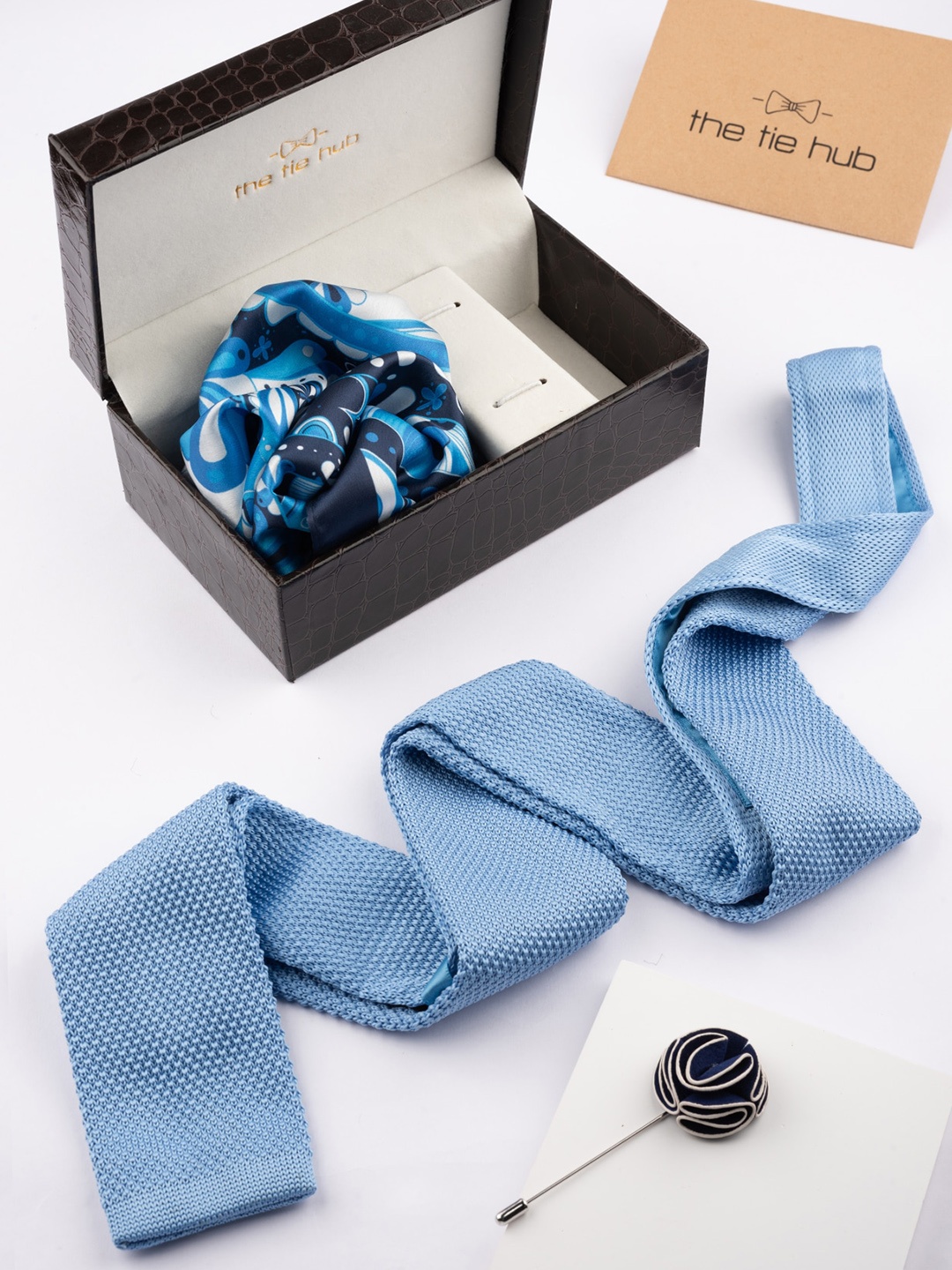 

The Tie Hub Men Printed Accessory Gift Set, Blue