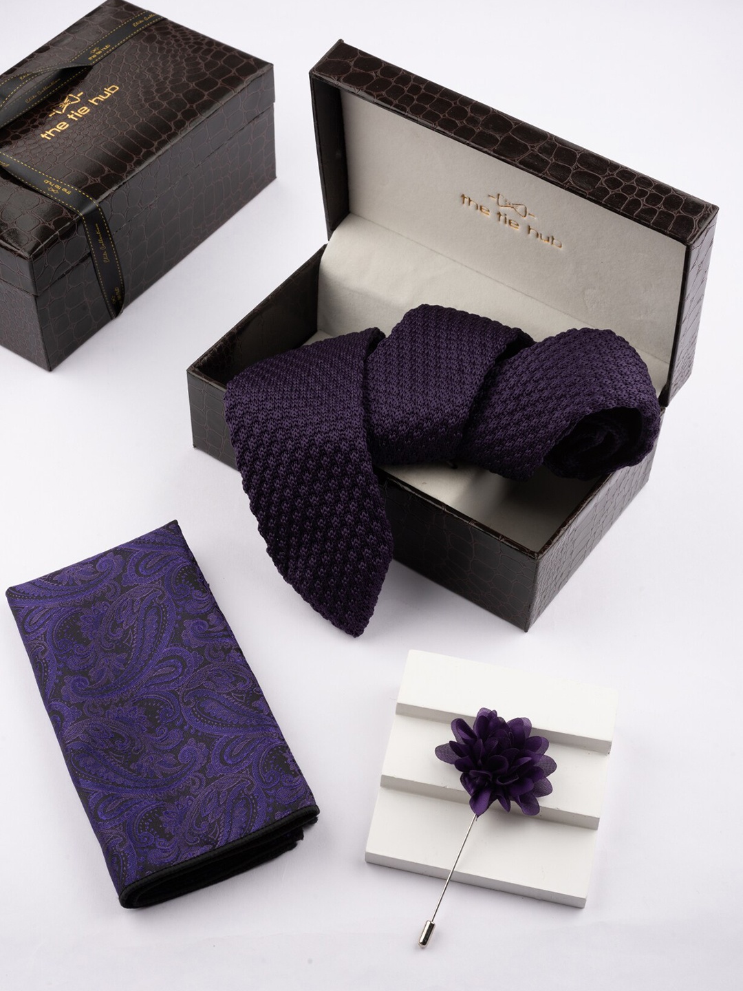 

The Tie Hub Men Printed Necktie With Pocket Square & Cufflink Gift Set, Purple