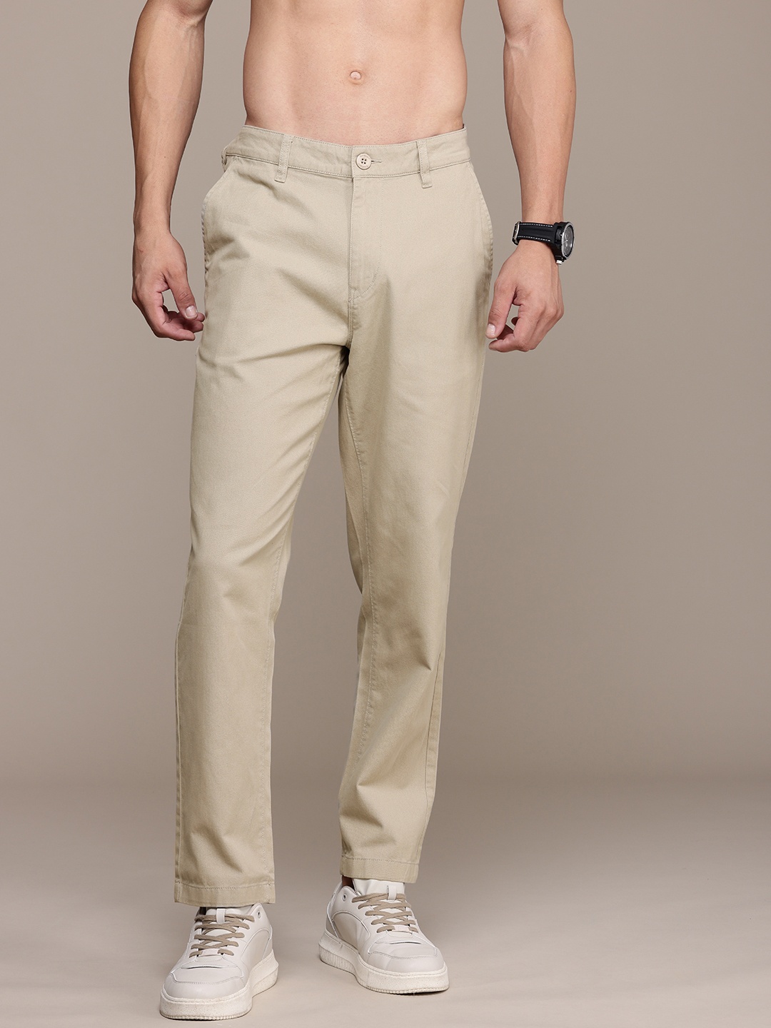 

The Roadster Life Co. Men Pure Cotton Smart Relaxed Fit Chinos Trousers, Beige
