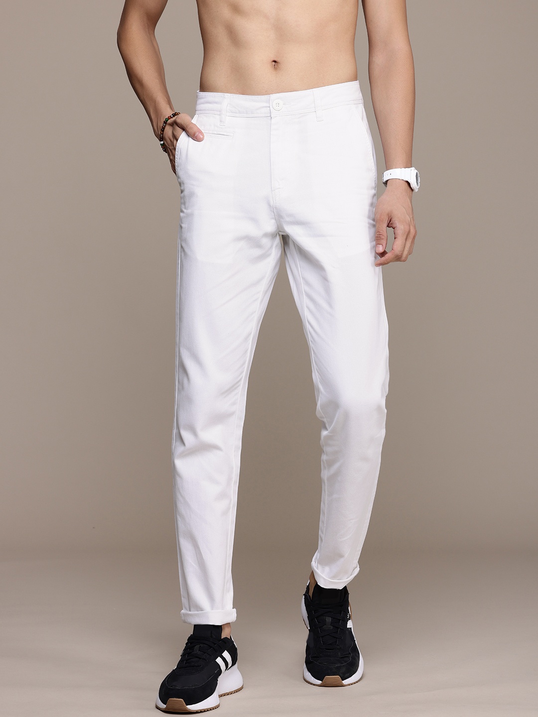 

The Roadster Life Co. Men Pure Cotton Chinos Trousers, White