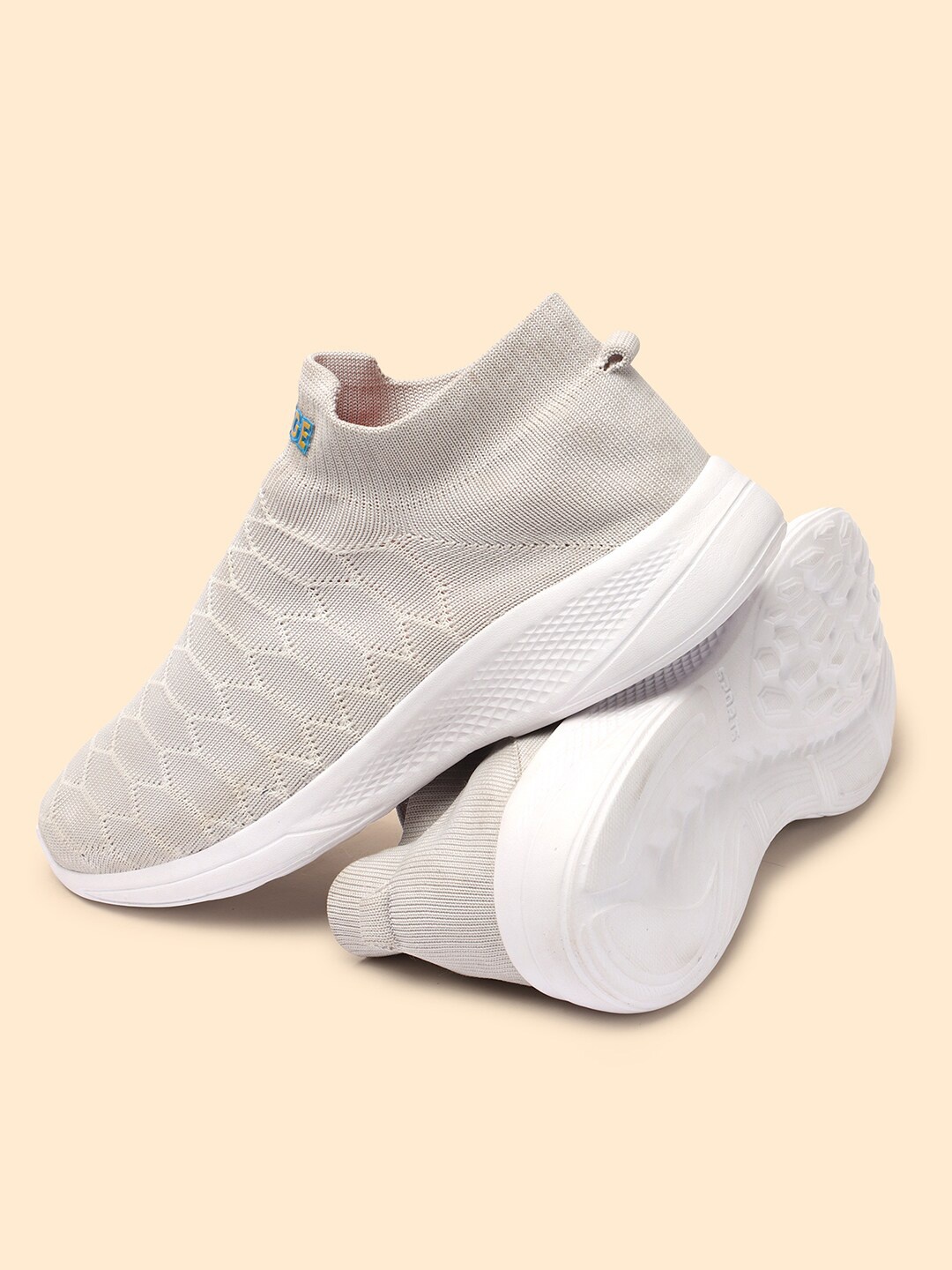 

SPRENGE Men Textured Textile Lightweight Slip-On Sneakers, Grey