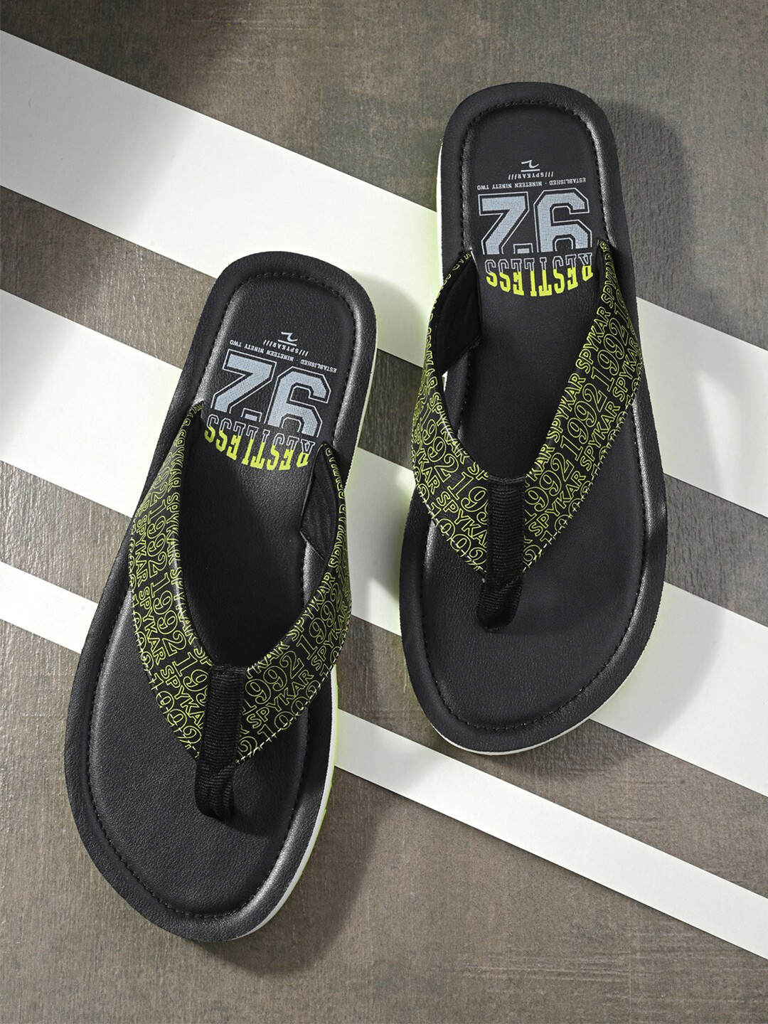 

SPYKAR Men Printed Thong Flip-Flops, Black