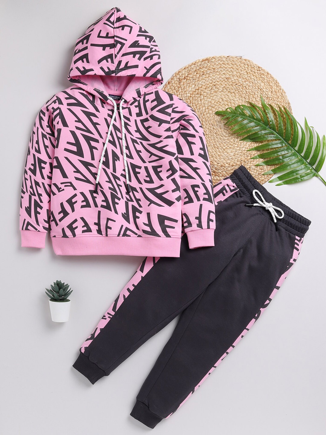 

Toonyport Boys Printed Hooded Long Sleeves Pure Cotton T-shirt with Trousers, Pink