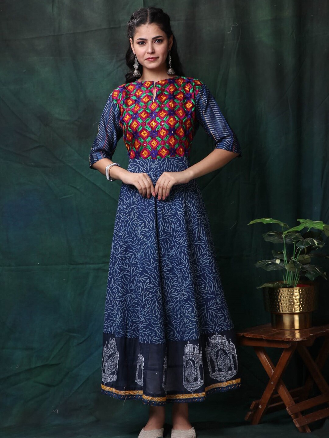 

Trinjann Ethnic Motifs Printed Phulkari Embroidery Pure Cotton Anarkali Kurta, Blue