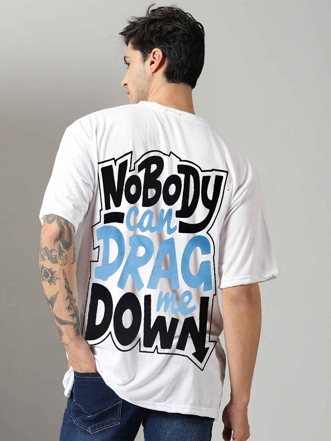 

Rodzen Typography Printed Drop-Shoulder Sleeves Oversized T-shirt, White