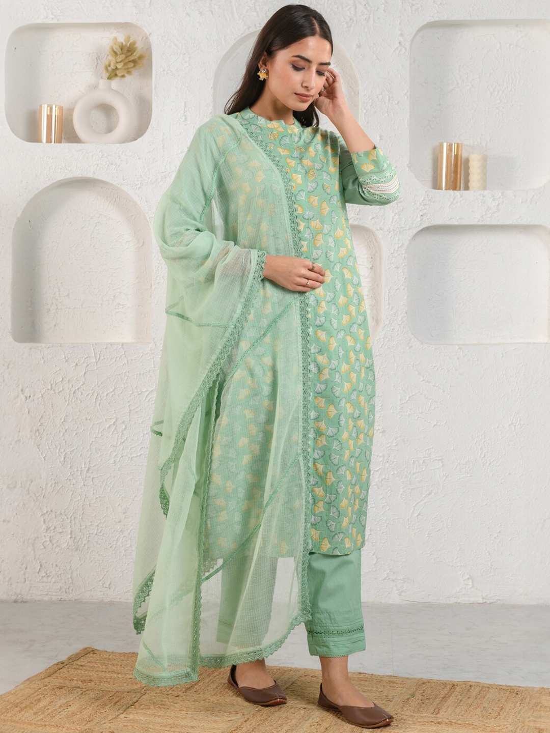 

Prakriti Jaipur Floral Printed Band Collar Regular Kurta With Trousers & Dupatta, Green