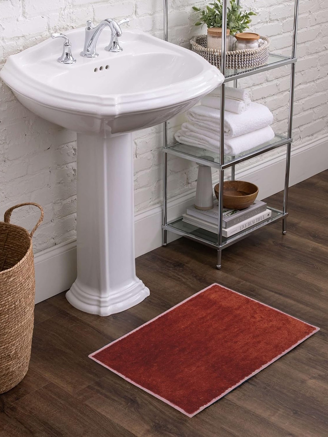 

PEQURA Red Water Absorbent Drying Microfiber Bathroom Mat