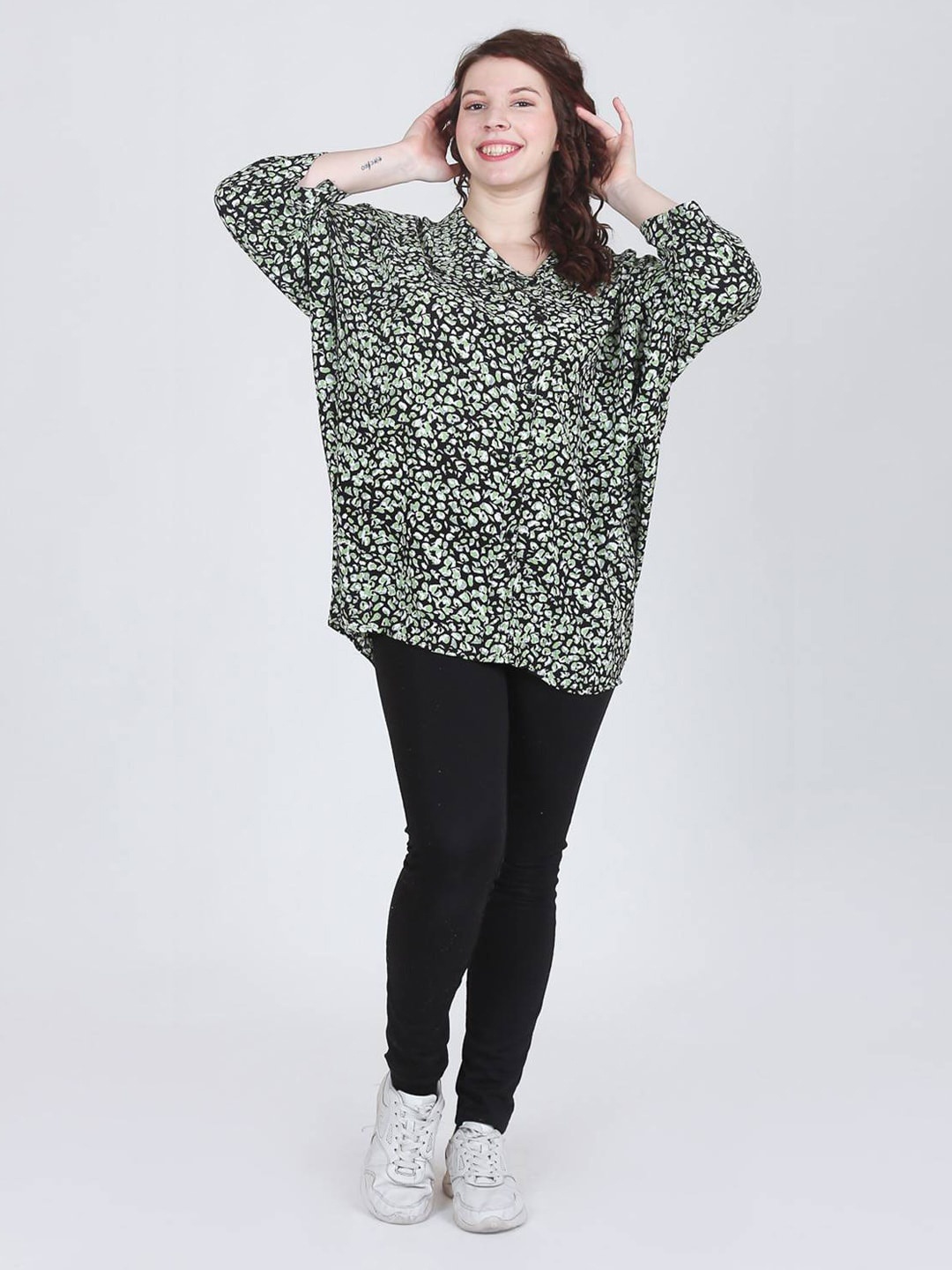 

LastInch Comfort Boxy Animal Opaque Printed Casual Shirt, Green