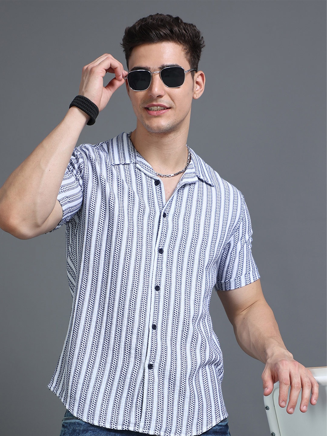 

HERE&NOW Blue & White Striped Cotton Slim Fit Opaque Casual Shirt