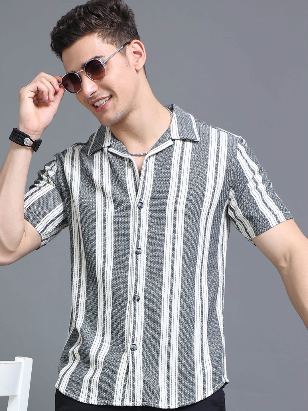 

HERE&NOW Men Slim Fit Opaque Striped Cotton Casual Shirt, Grey