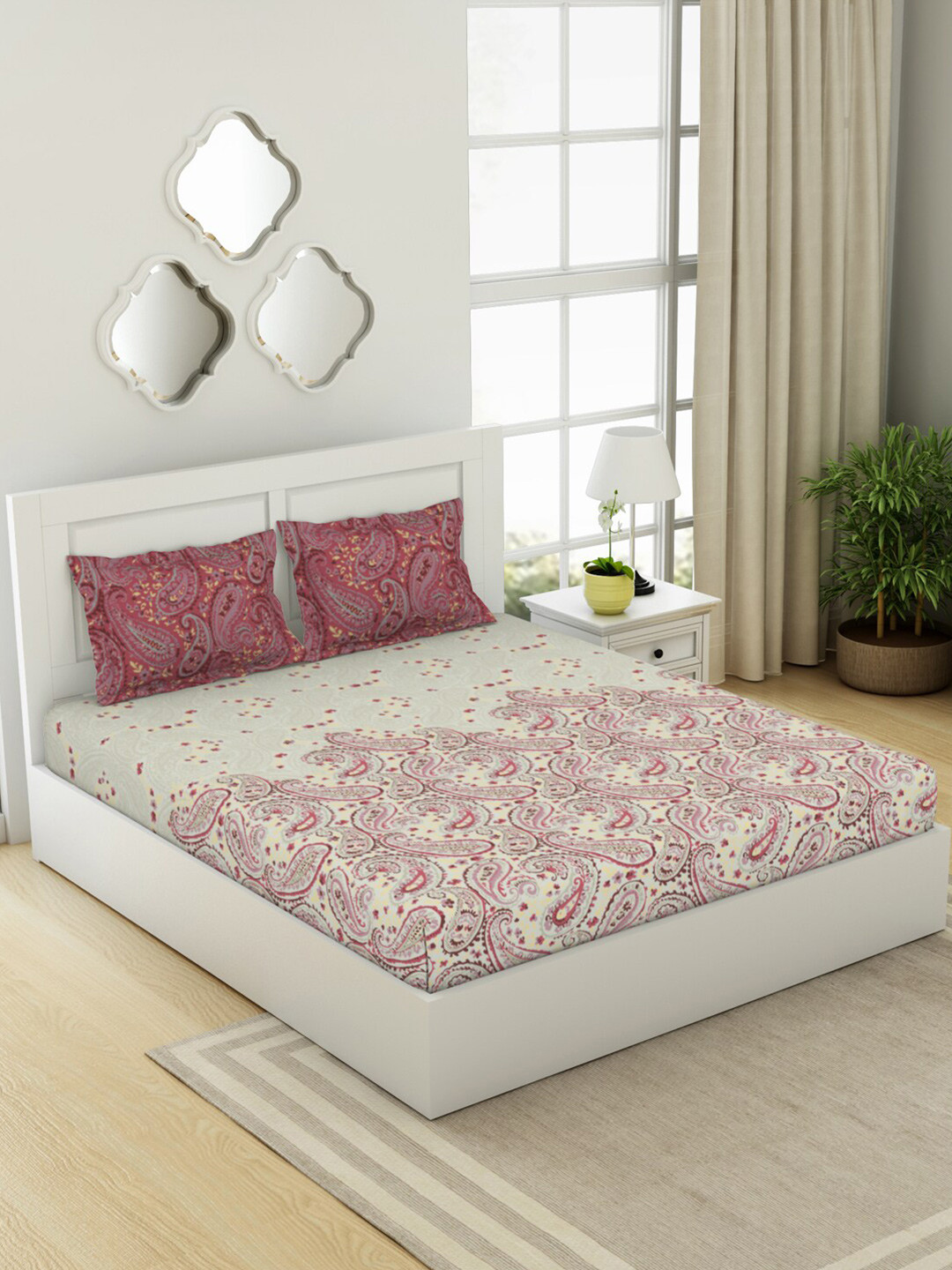 

SPACES Bohemia Pink & Green Printed Cotton 144 TC Queen Bedsheet with 2 Pillow Covers
