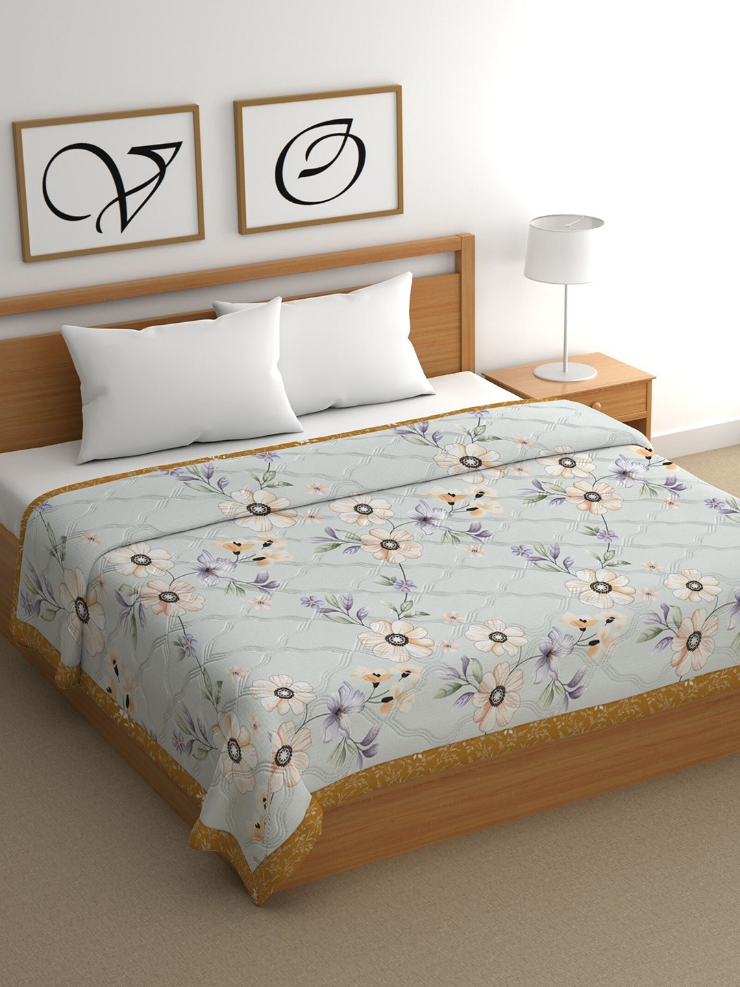 

CHHAVI INDIA Blue & White Floral AC Room 350 GSM Reversible Double Bed Comforter