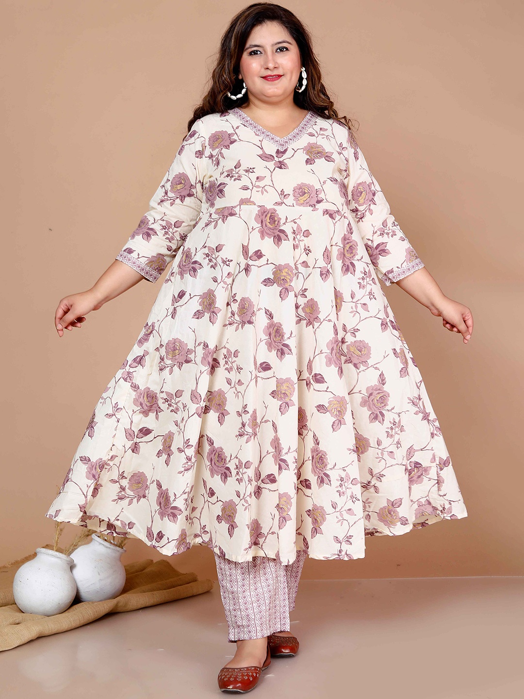 

MIRAVAN Plus Size Floral Printed Pure Cotton Anarkali Kurta with Palazzos, Pink