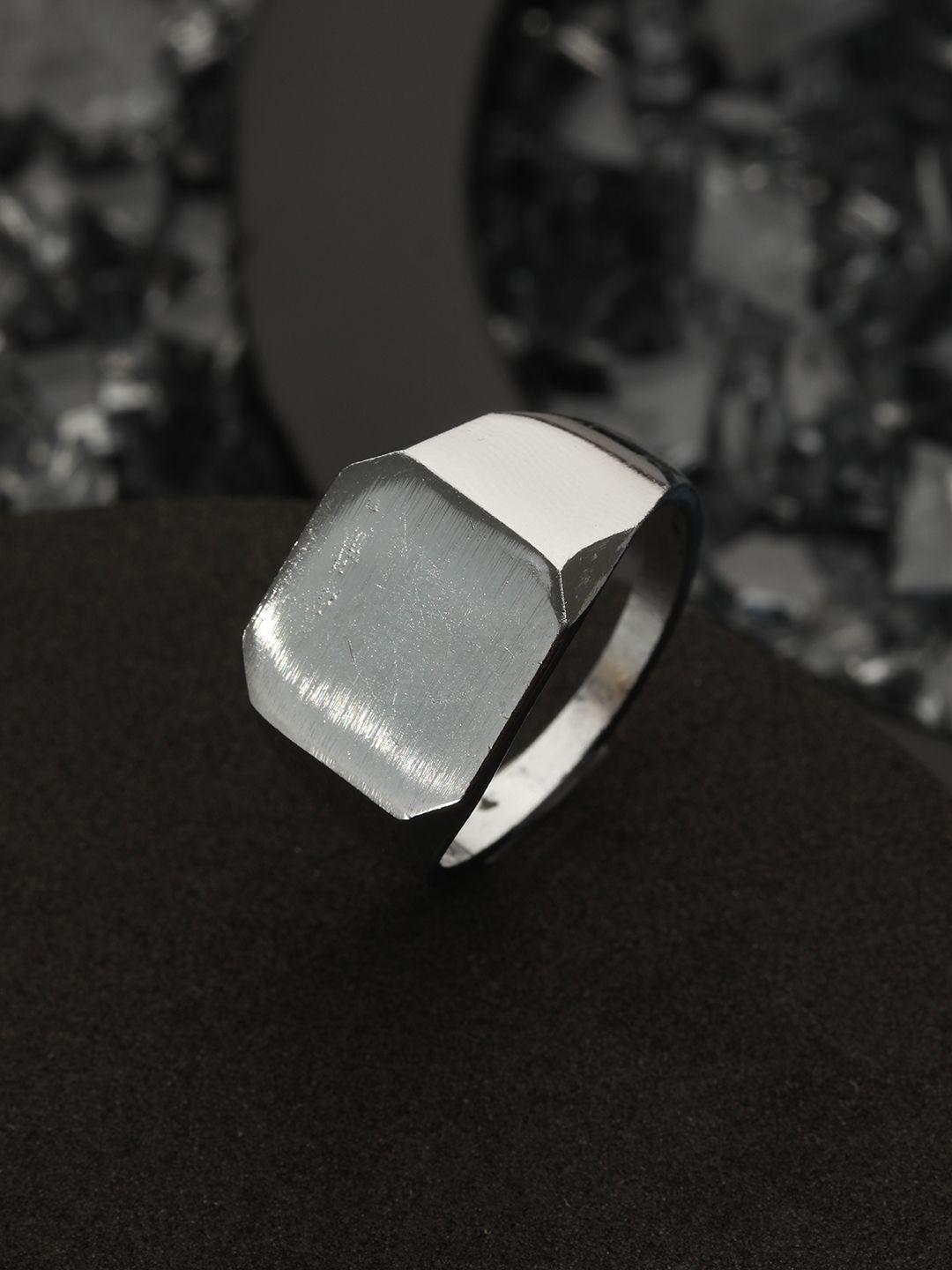 

Bold by Priyaasi Men Silver-Plated Finger Ring