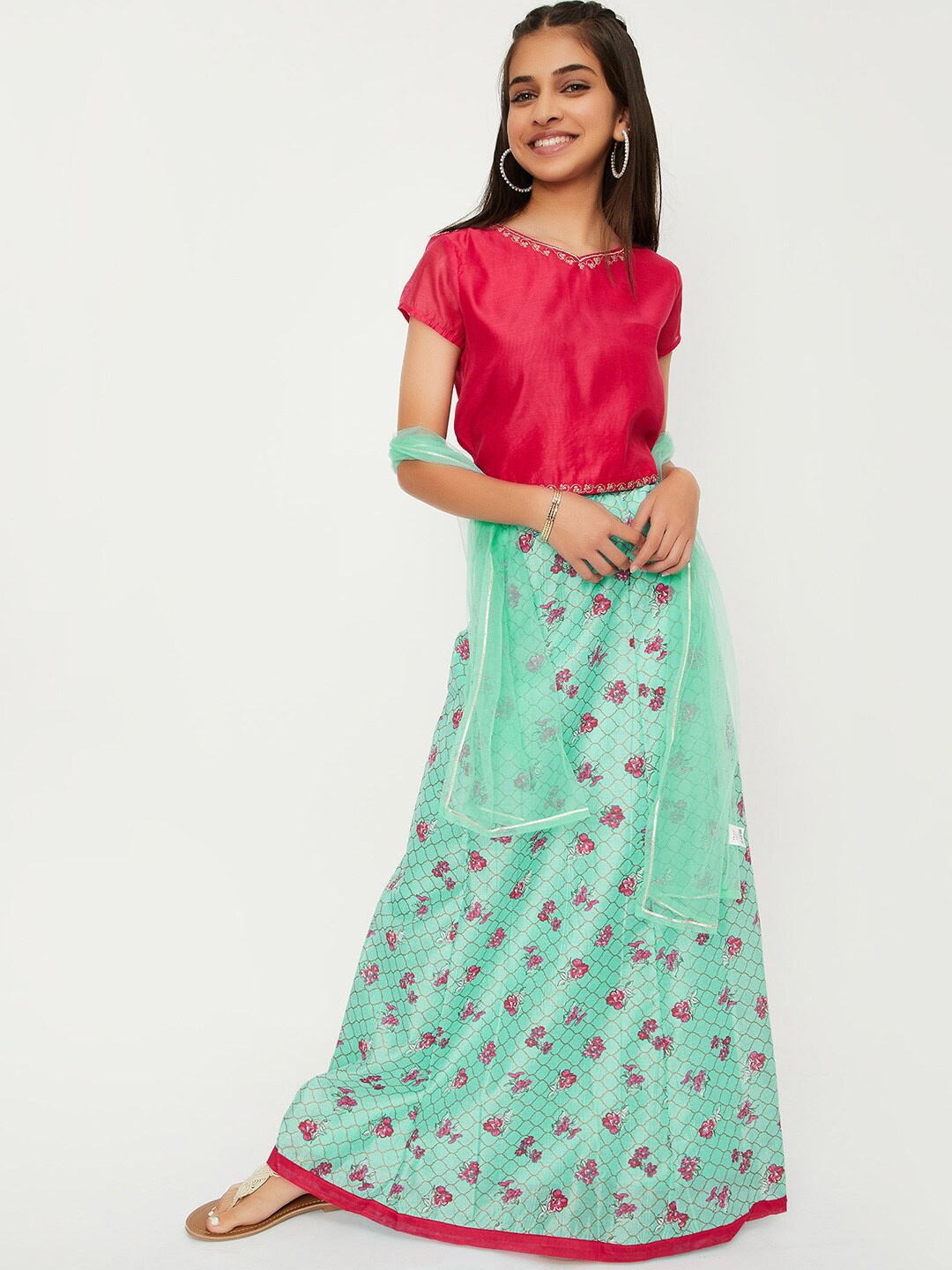 

max Girls Ready to Wear Lehenga & Blouse With Dupatta, Red