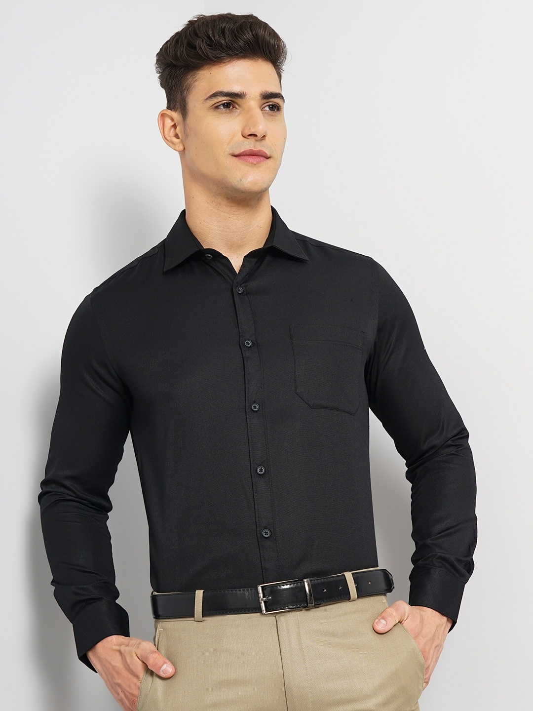

The Indian Garage Co. X Luxe Slim Fit Spread Collar Formal Shirt, Black