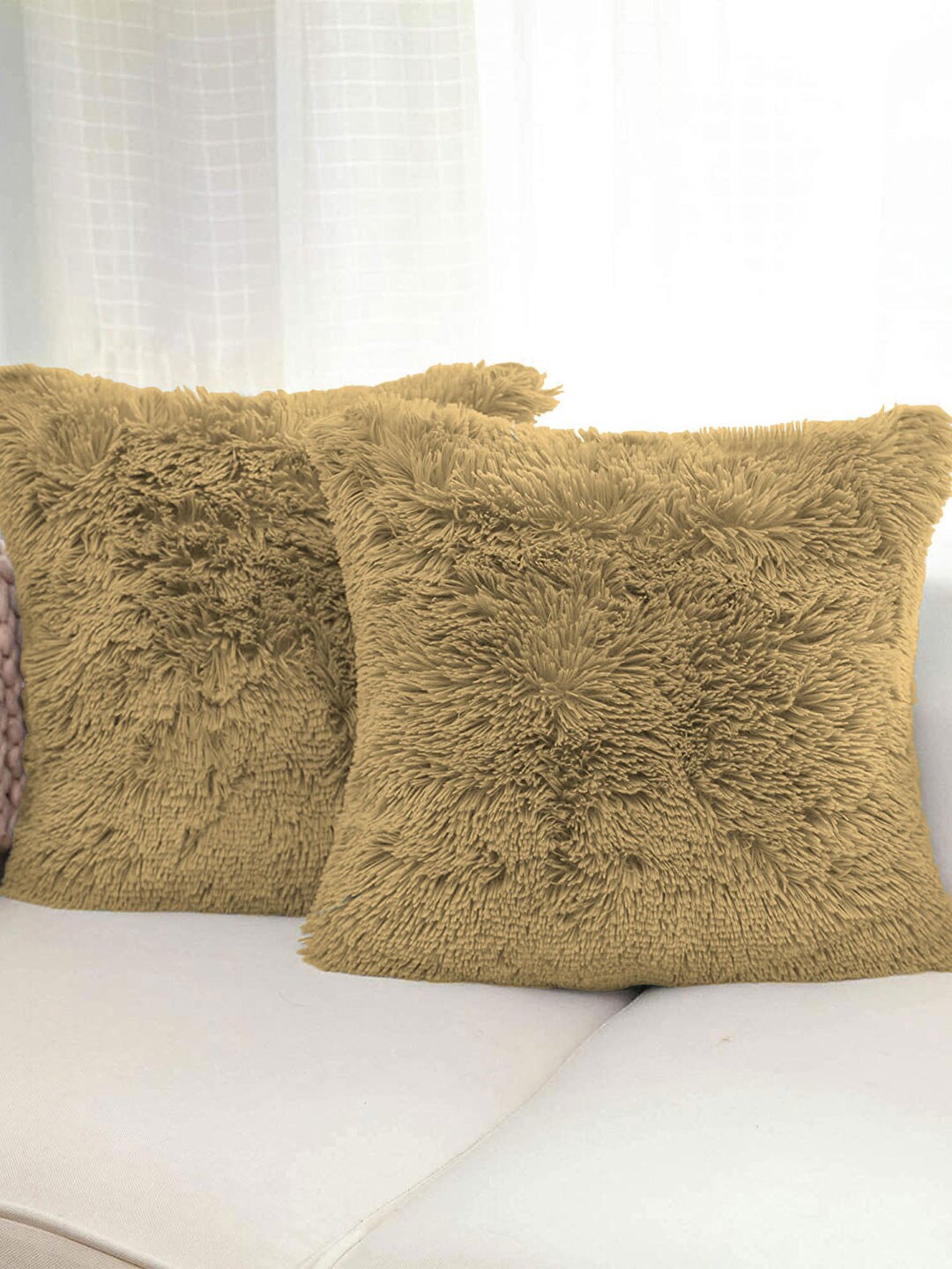 

LUXEHOME INTERNATIONAL Marino Gold-Toned 2 Pieces Square Cushion Covers