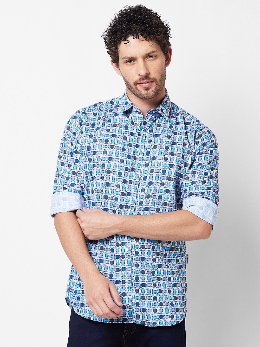 

GIORDANO Slim Fit Geometric Printed Casual Shirt, Blue