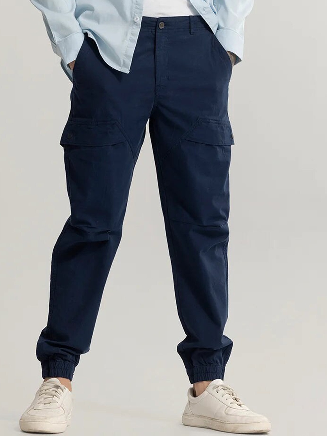 

Snitch Men Navy Blue Smart Tapered Fit Cargo Style Joggers
