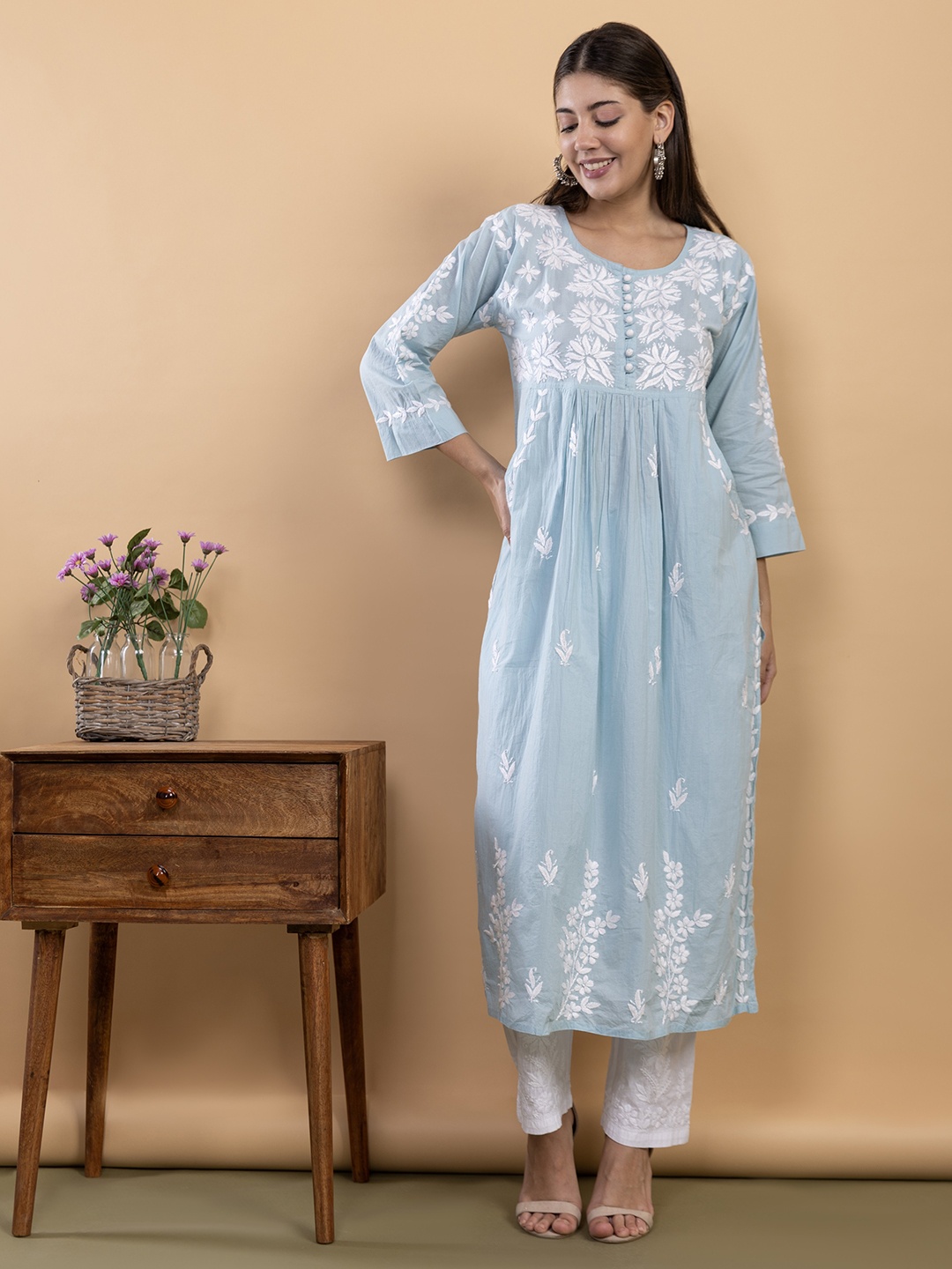 

HOUSE OF KARI Ethnic Motifs Embroidered Thread Work Detail Pleated Straight Kurta, Blue