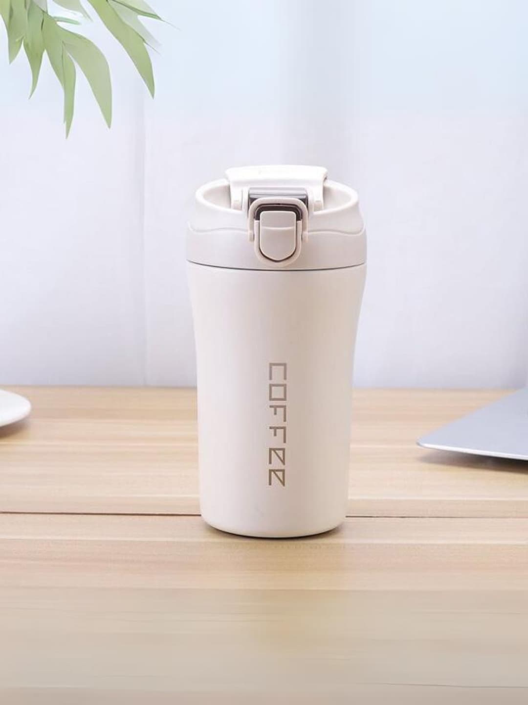 

YELONA White Stainless Steel Hot & Cold Coffee Tumbler With Lid & Straw 400 ml