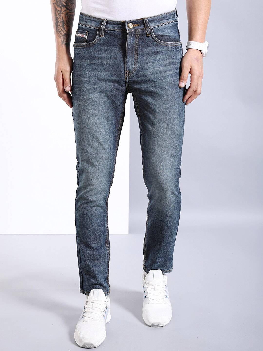 

The Indian Garage Co Men Slim Fit Heavy Fade Stretchable Jeans, Navy blue