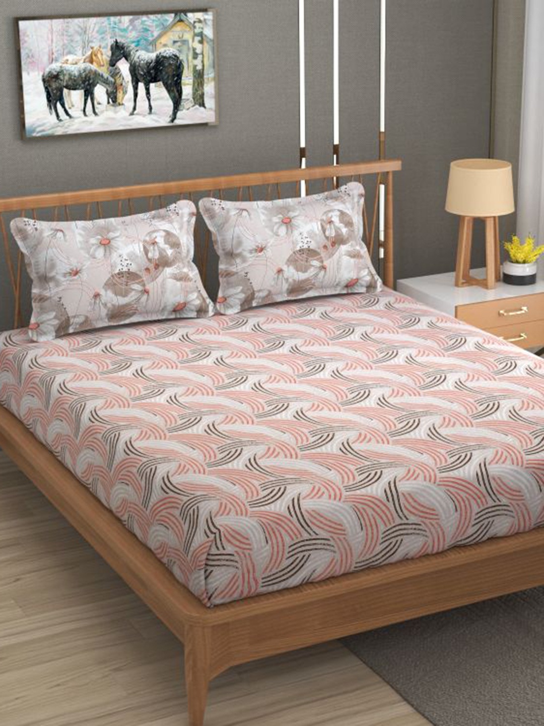 

Florida Beige & White Geometric Cotton 144 TC Fitted King Bedsheet with 2 Pillow Covers