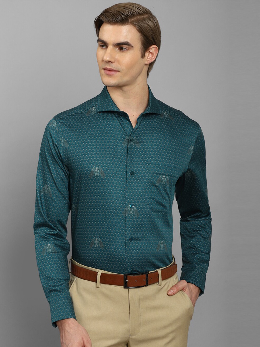 

Louis Philippe Classic Fit Self Design Opaque Pure Cotton Formal Shirt, Green