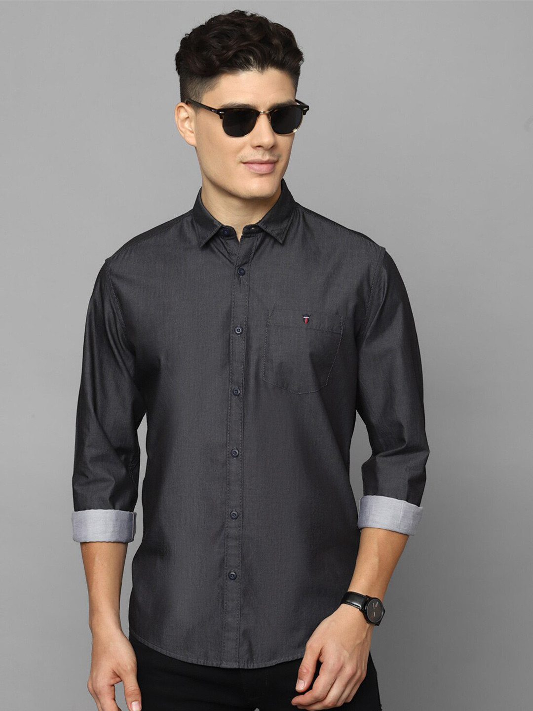 

Louis Philippe Jeans Pure Cotton Slim Fit Casual Shirt, Black