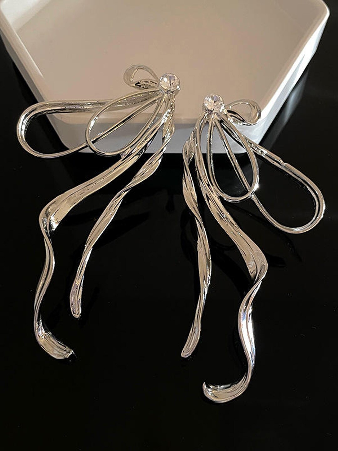 

FIMBUL Silver-Plated Stone Studded Bow Drop Earrings