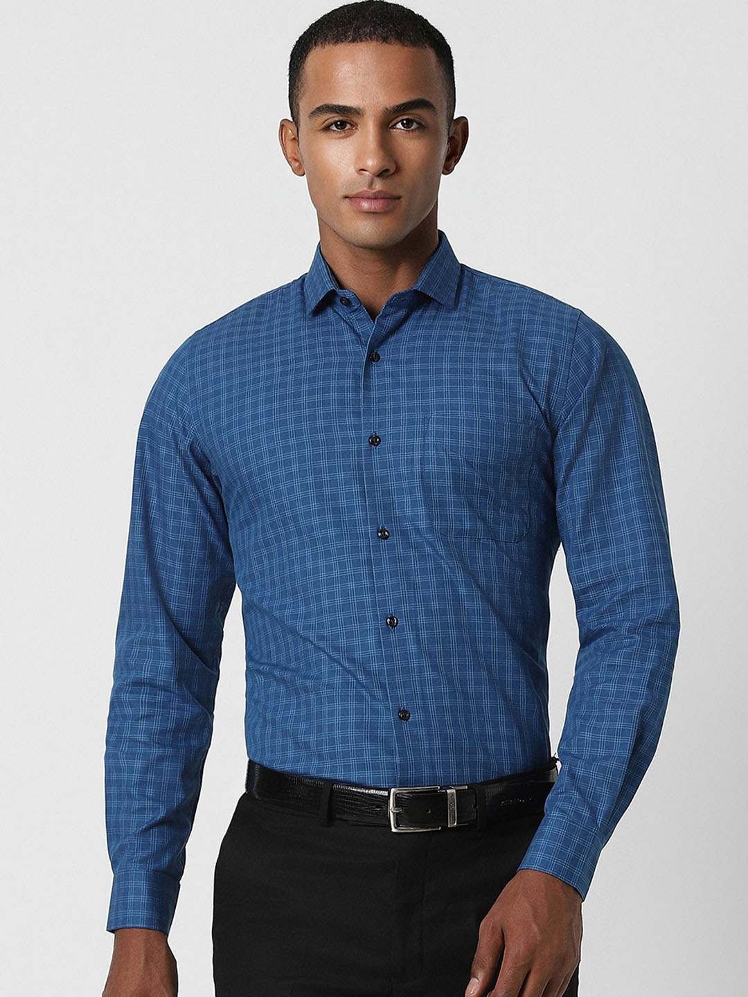 

Peter England Men Blue Slim Fit Opaque Checked Formal Shirt