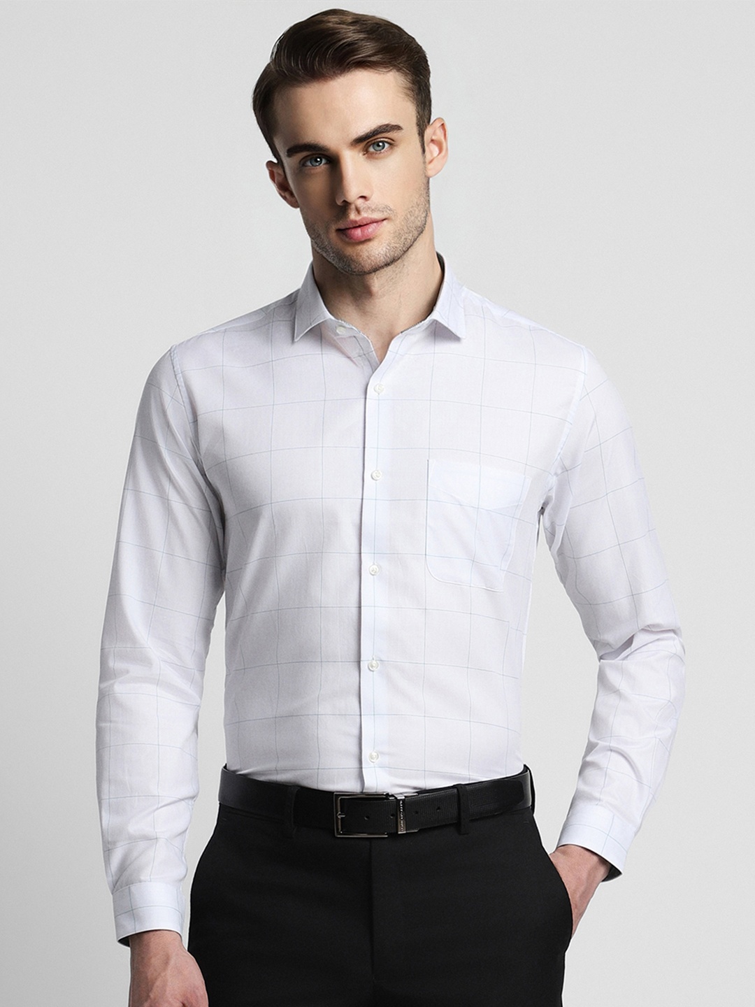 

Peter England Men White Slim Fit Windowpane Checks Opaque Checked Formal Shirt