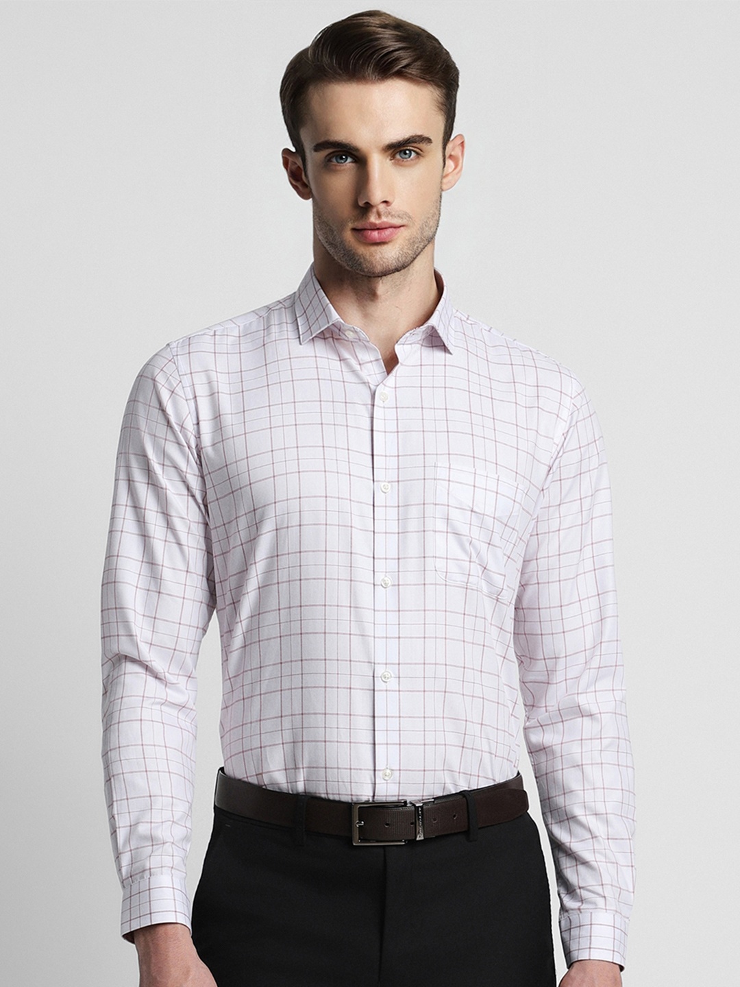 

Peter England Men White Slim Fit Opaque Checked Formal Shirt