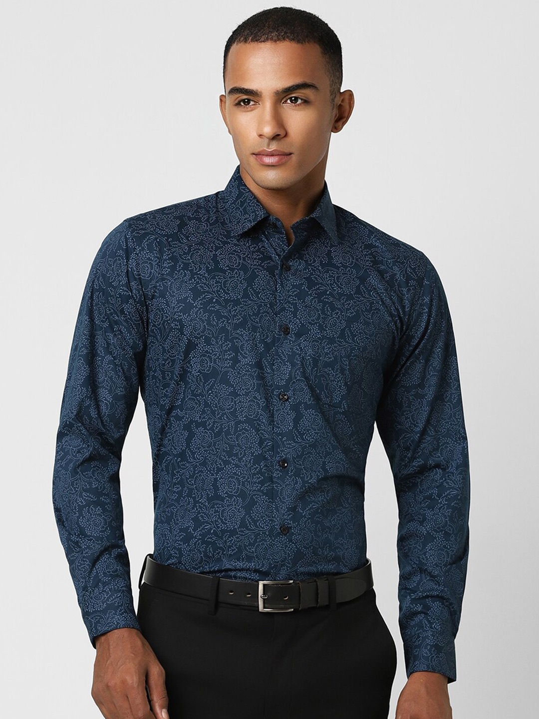 

Peter England Floral Printed Spread Collar Formal Shirt, Navy blue