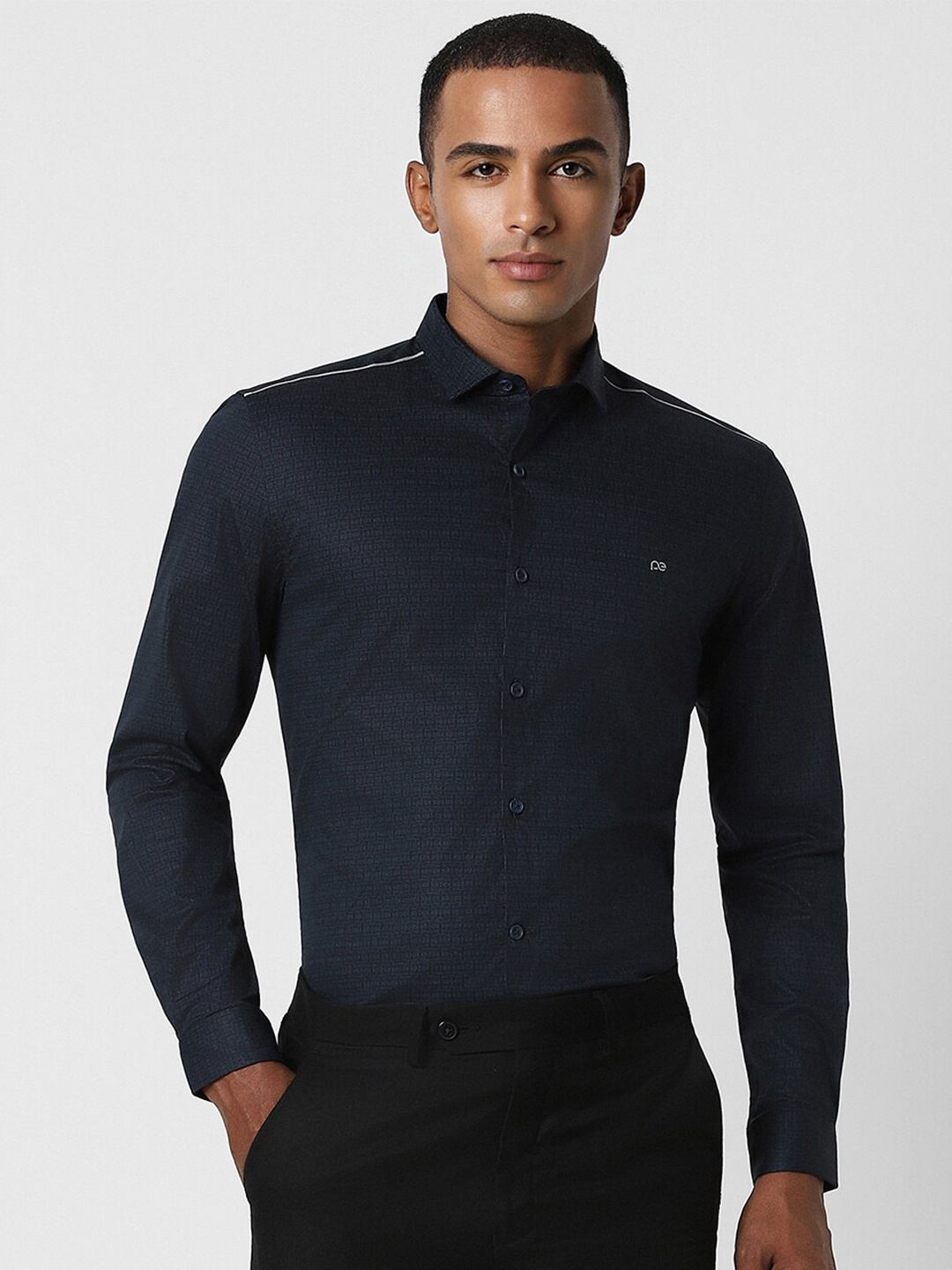 

Peter England Slim Fit Opaque Textured Formal Shirt, Navy blue