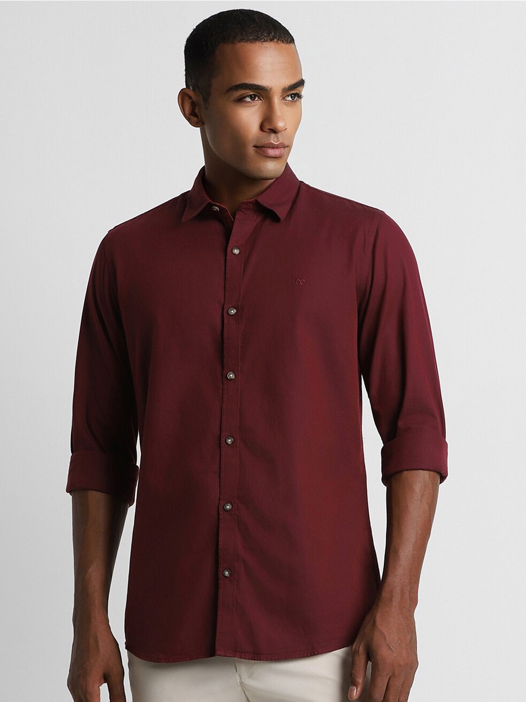 

Peter England Casuals Slim Fit Spread Collar Cotton Casual Shirt, Maroon
