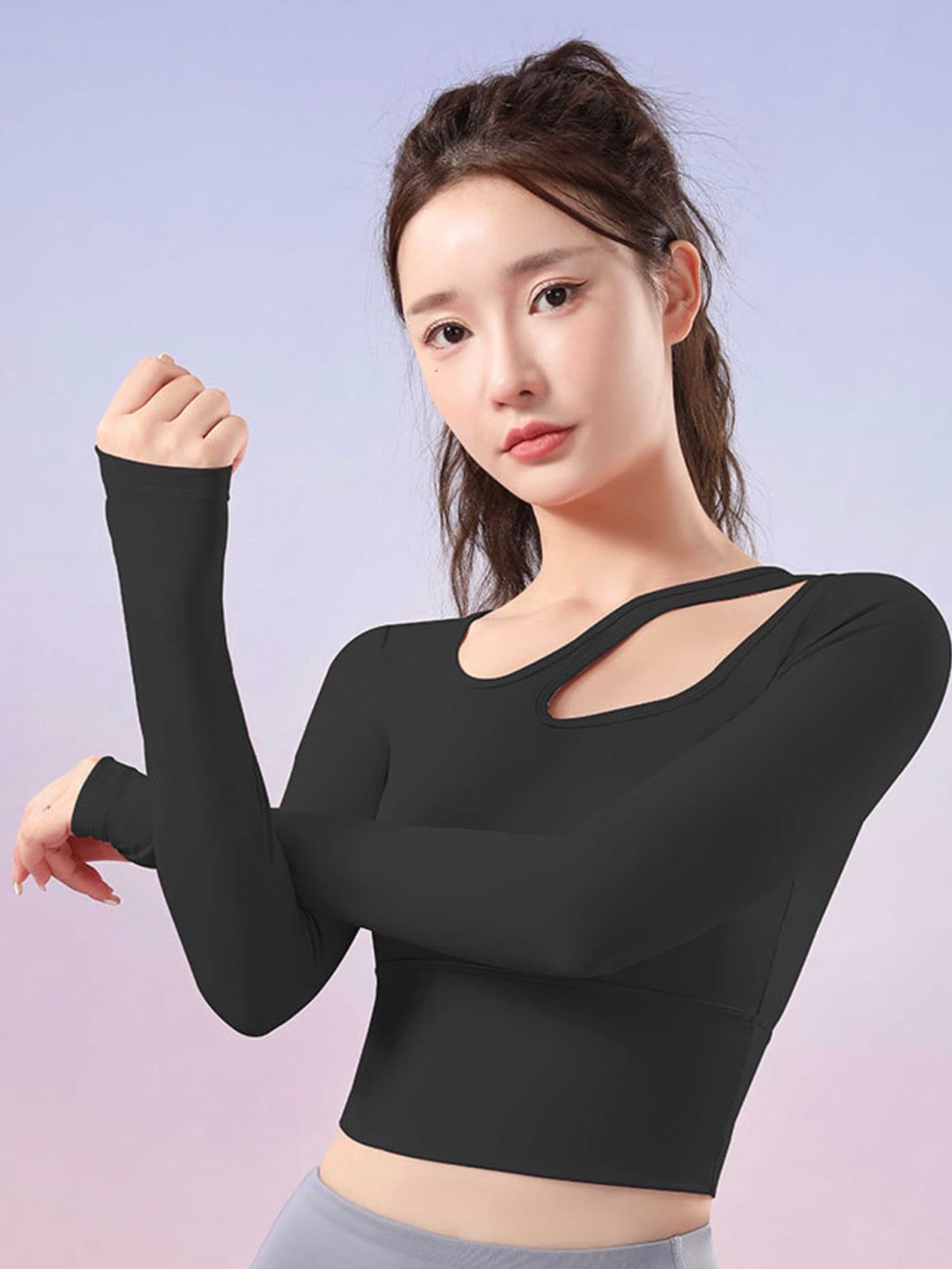 

LULU & SKY Black Bell Sleeve Crop Top