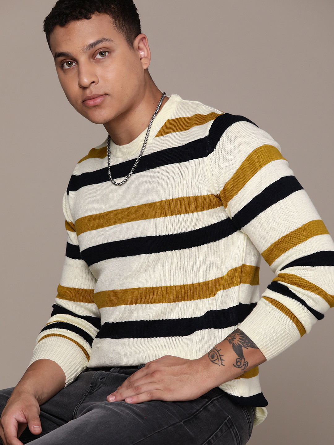 

Roadster Men Striped Pullover Sweater, Cream
