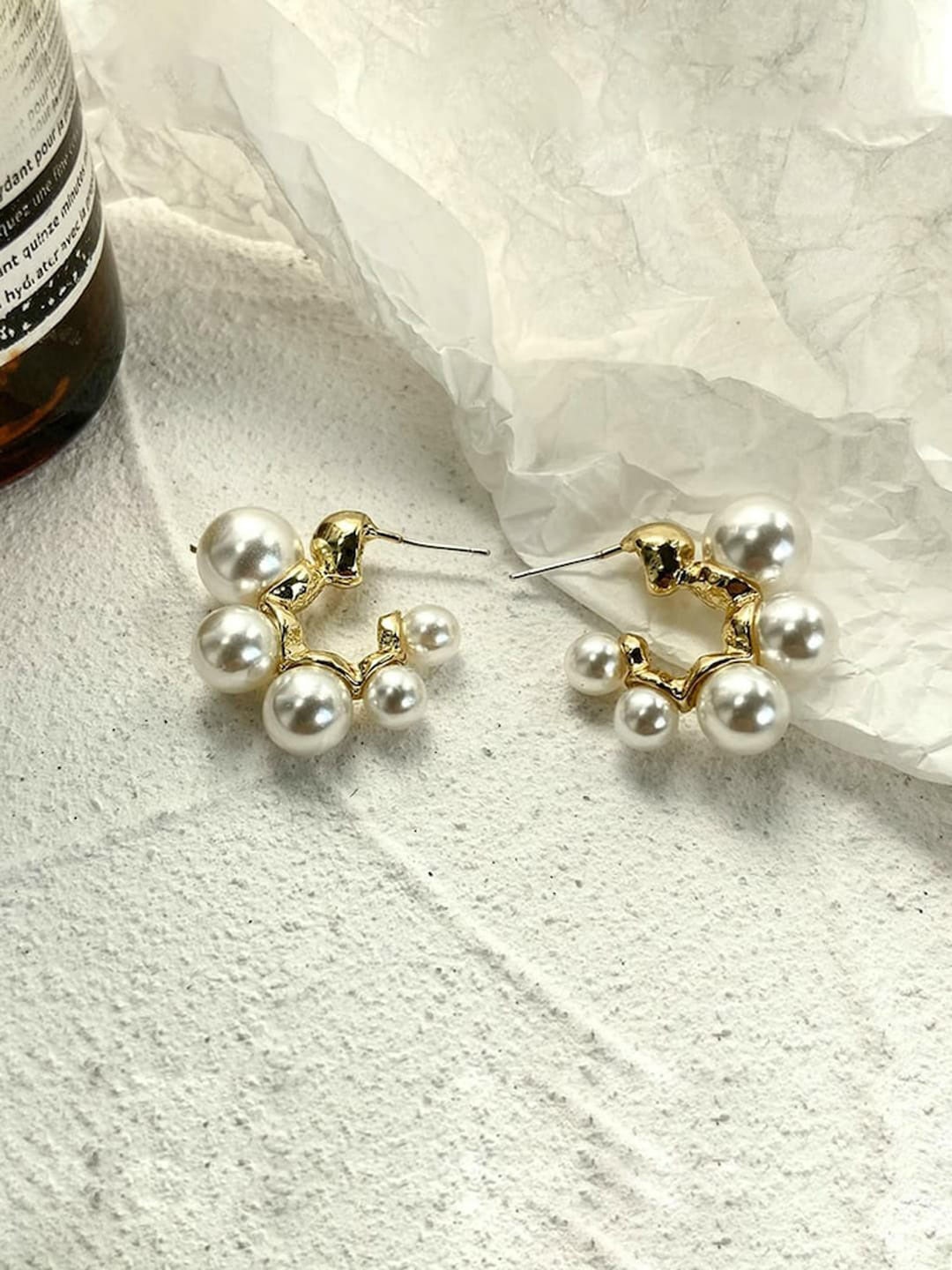 

VAGHBHATT Gold-Plated Pearl-Beaded Studs Earrings