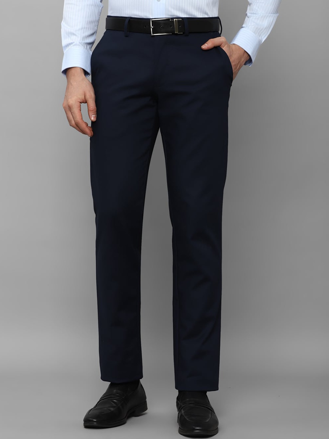 

Louis Philippe Men Slim Fit Formal Trousers, Navy blue