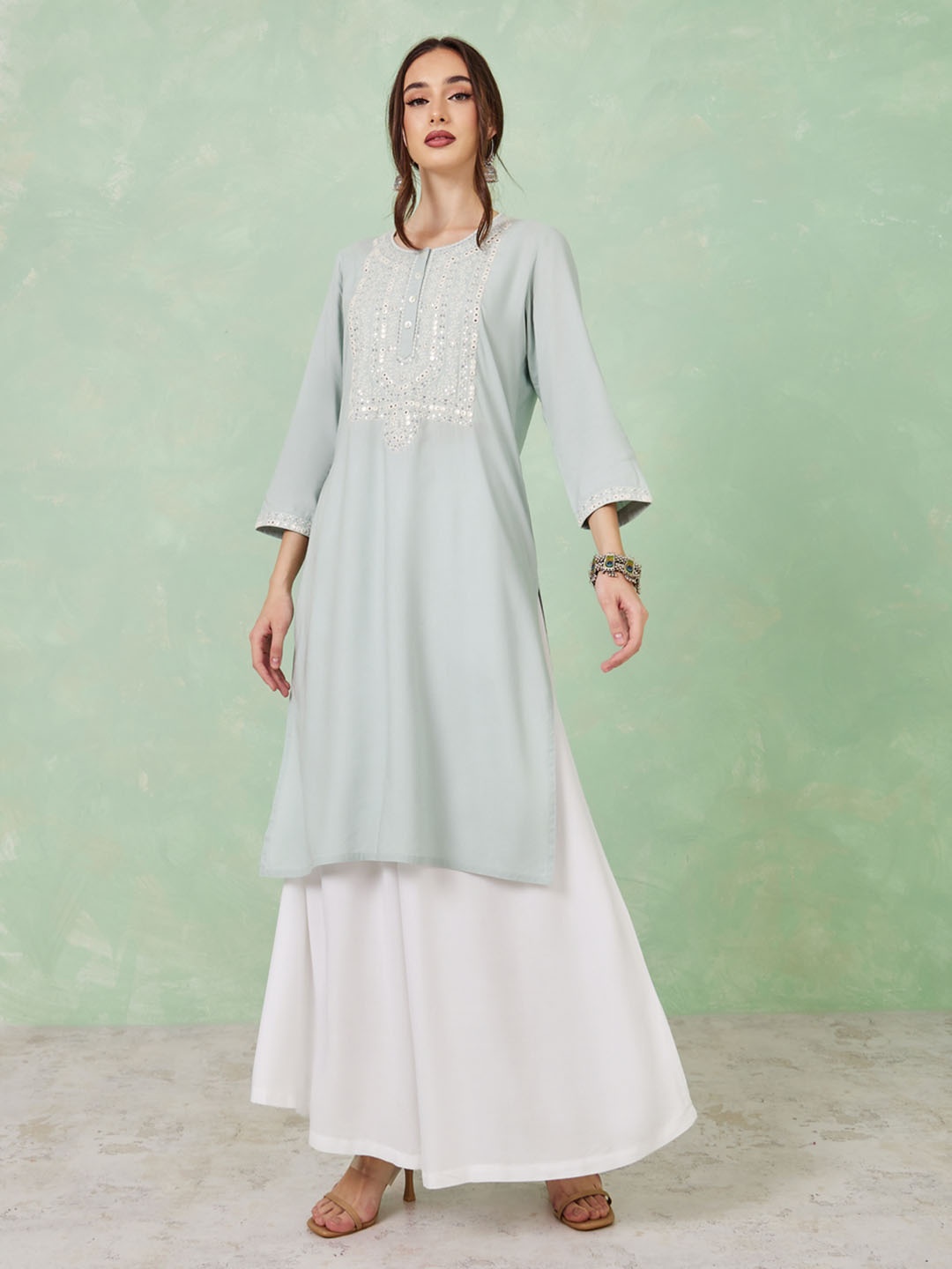 

Styli Floral Embroidered Mirror Work Kurta, Blue