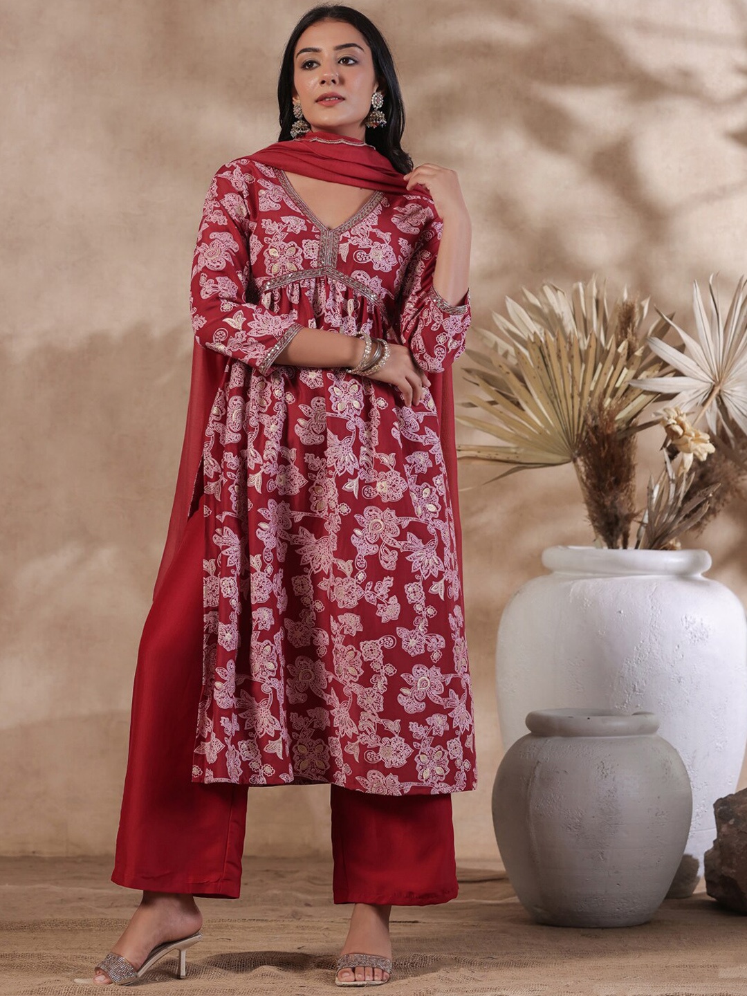 

Ishin Red Floral Printed Empire Sequinned Kurta with Trousers & Dupatta