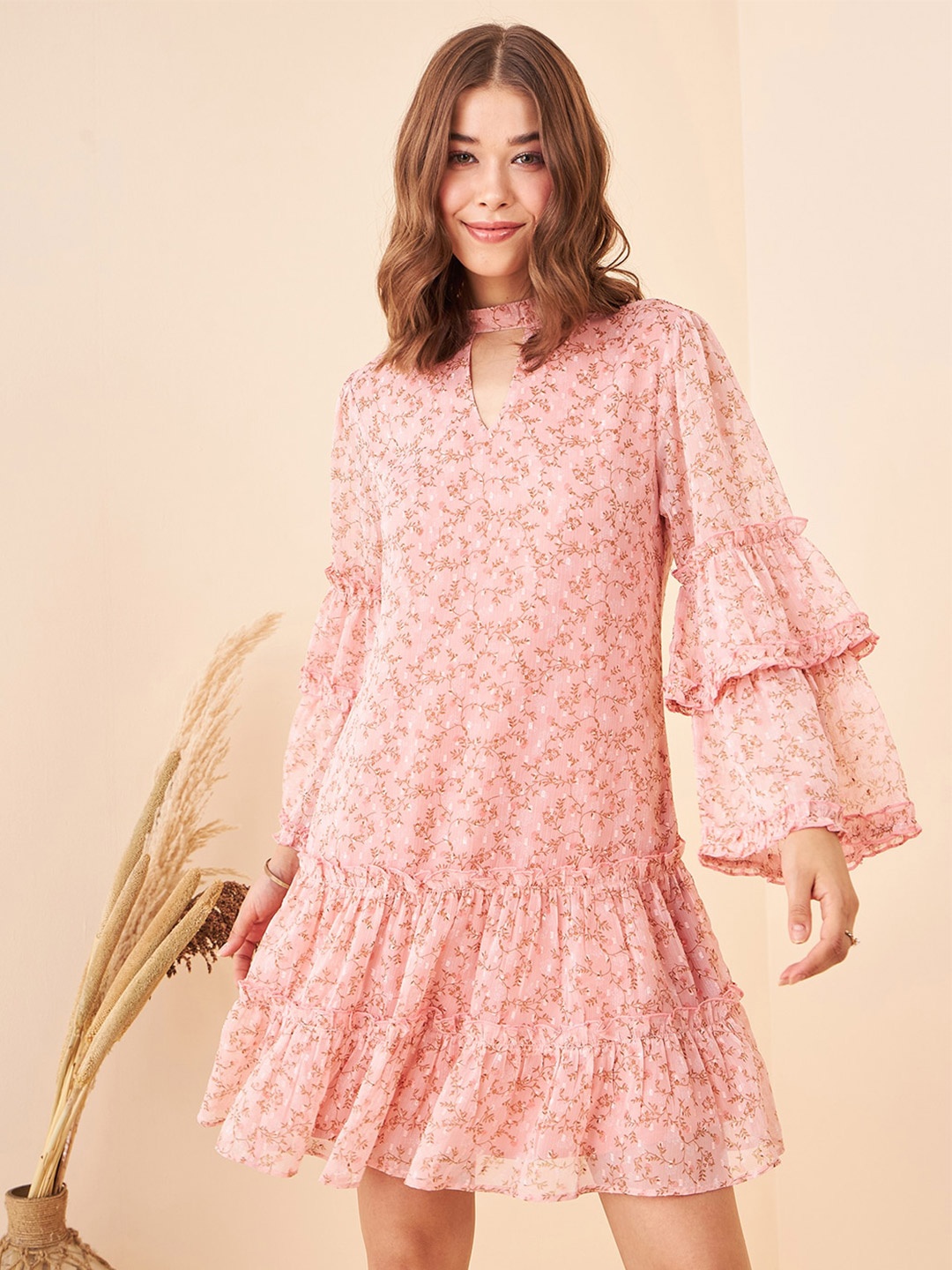 

Kibo Floral Printed Keyhole Neck Bell Sleeve Drop-Waist Above Knee Dress, Peach