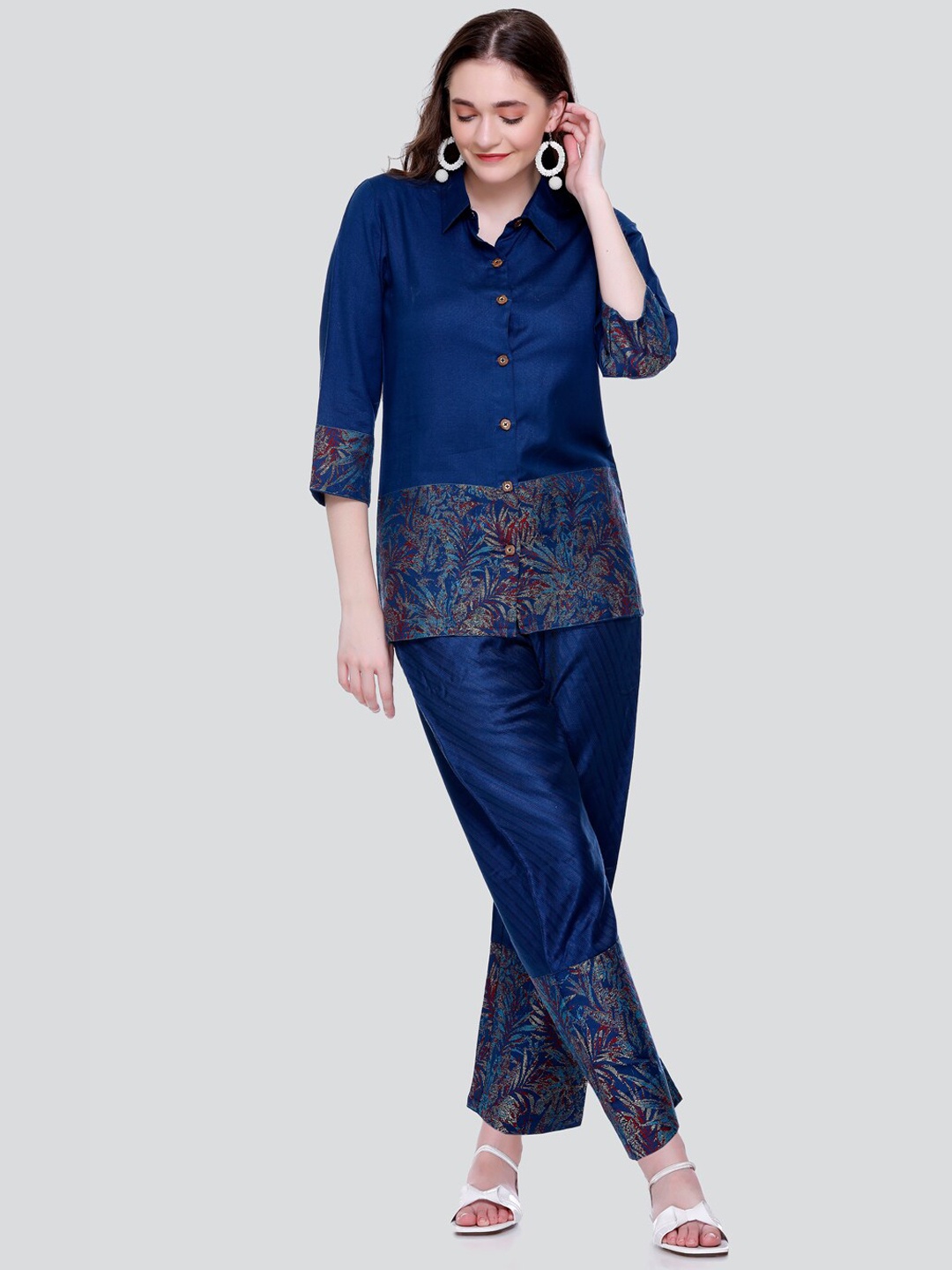 

HOUSE OF KIRNA'S WITH LOGO OF HOK Floral Printed Shirt Collar Shirt & Trouser, Blue