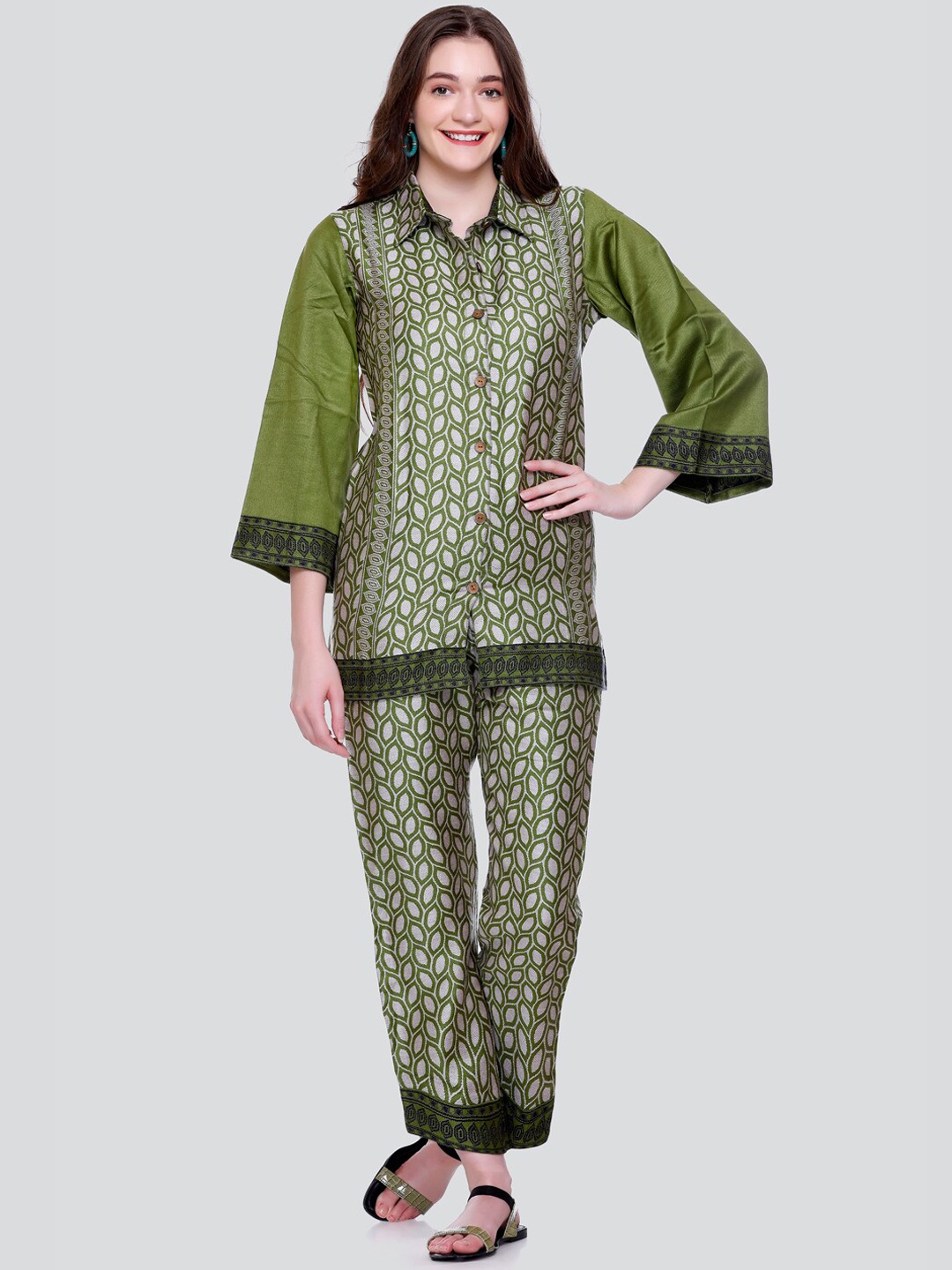 

HOUSE OF KIRNA'S WITH LOGO OF HOK Abstract Printed Acrylic Shirt & Trouser, Green