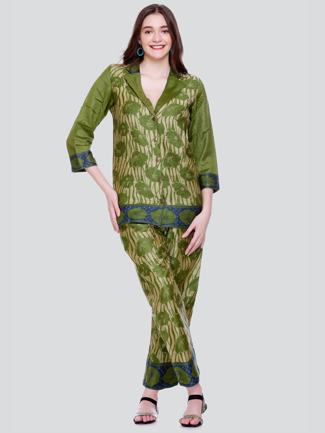 

HOUSE OF KIRNA'S WITH LOGO OF HOK Floral Printed Acrylic Tunic & Trouser, Green