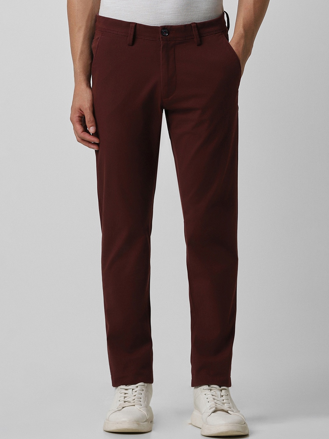 

Van Heusen Sport Men Mid Rise Slim Fit Plain Cotton Chinos Trousers, Maroon